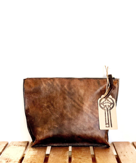 Vintage inspired leather clutch bag
